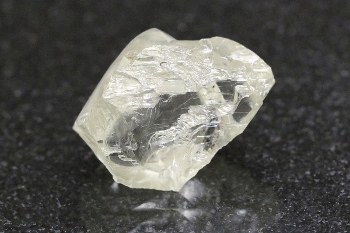 uncut diamond (350x233)